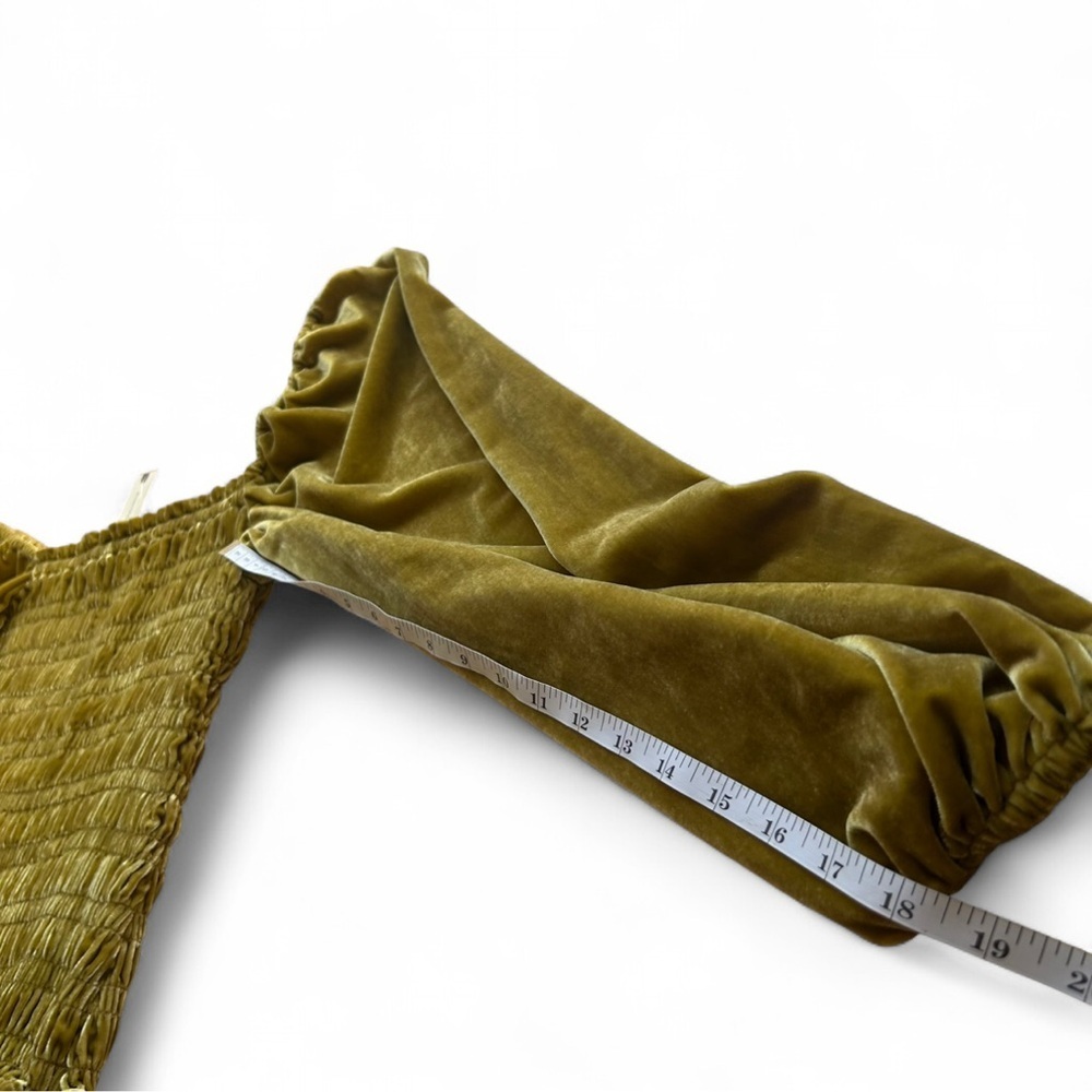 by |Anthropologiel Velvet Puff Sleeved Smocked Blouse Gold NWT Woman’s Large - Picture 9 of 9